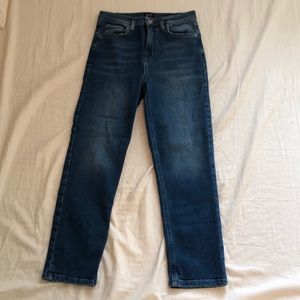 Urban Outfitters BDG Girlfriend Jeans size 28